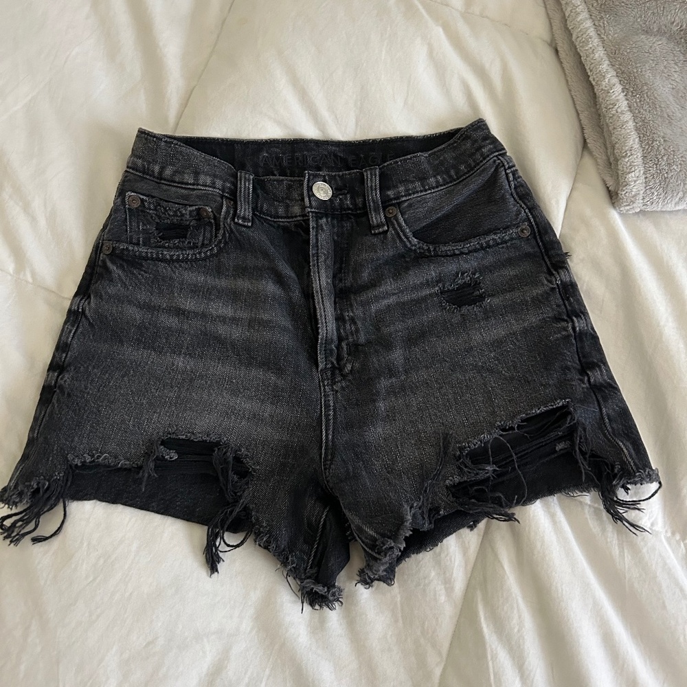 American Eagle - Highest Rise 90s Boyfriend Black Jean Short